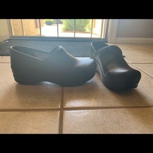 Black Dansko clogs